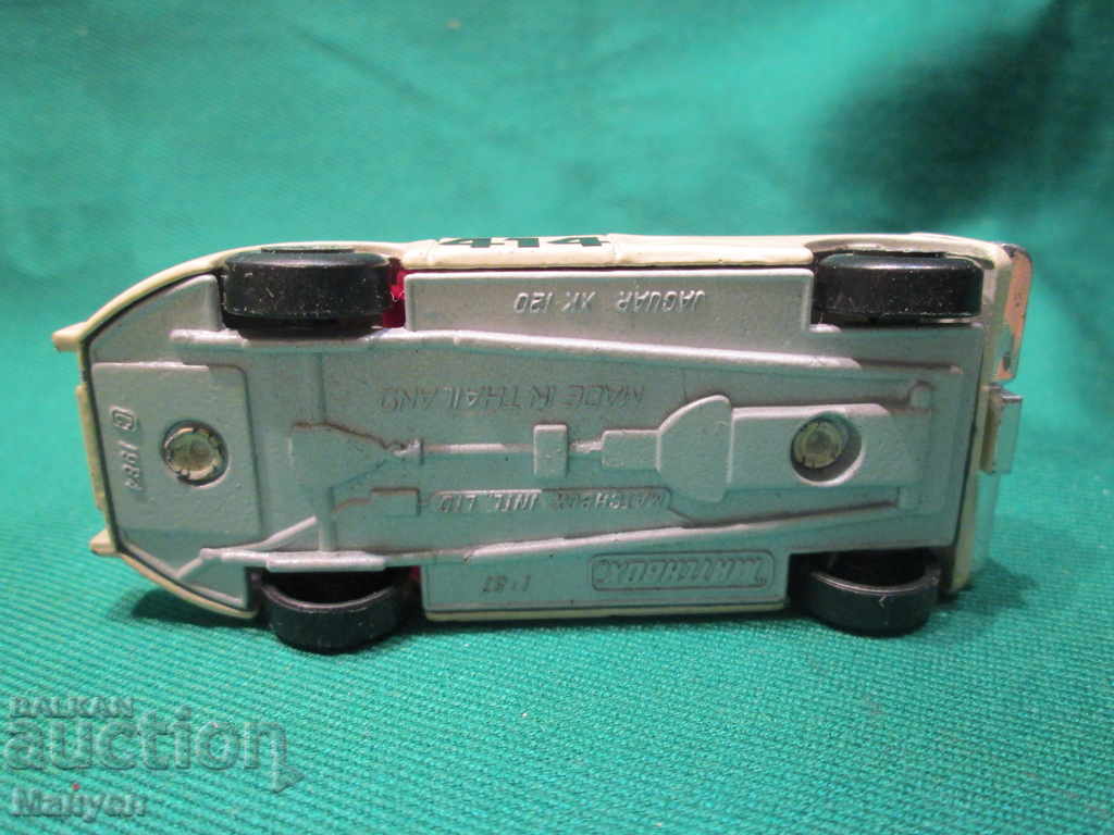 I sell model of MATCHBOX jaguar xk 120.RRRRRR - 5 I sell model of MATCHBOX jaguar xk 120.RRRRRR - 5