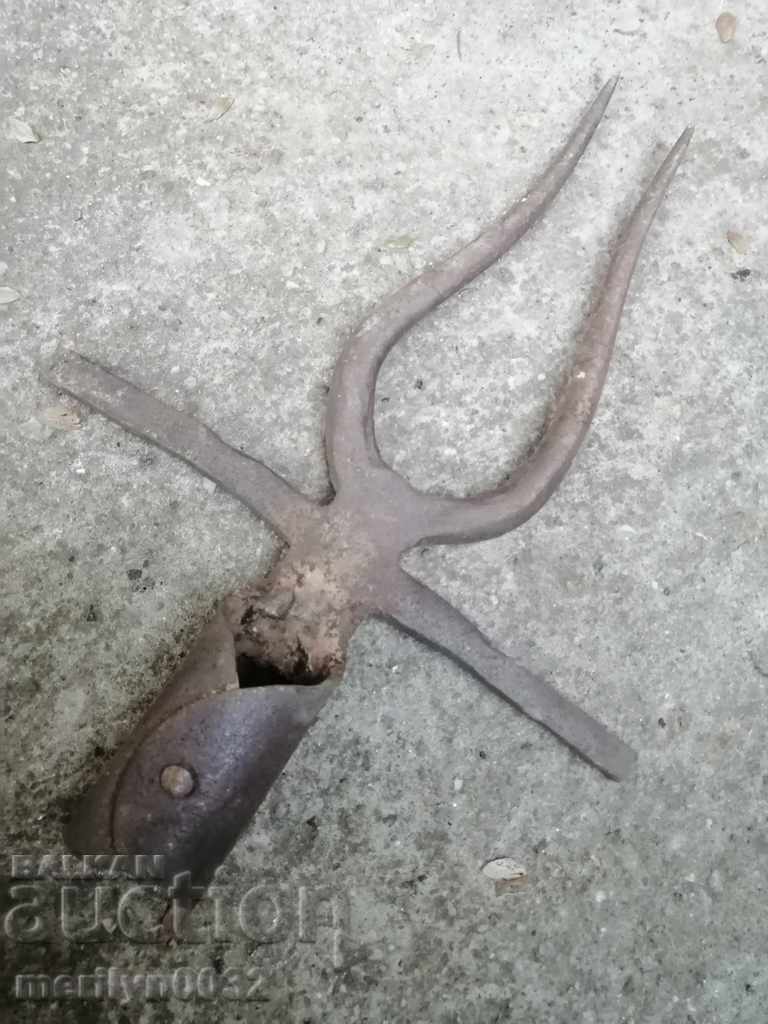 Delivery of Old twin forged, villa, wrought iron Delivery of Old twin forged, villa, wrought iron