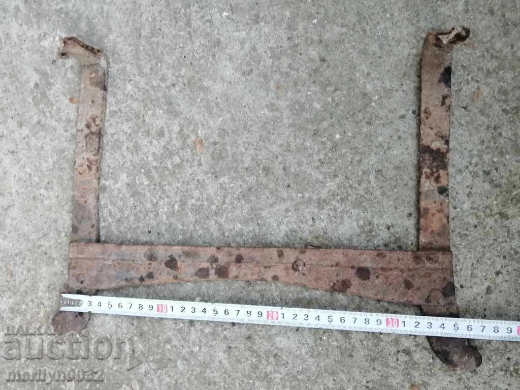 Delivery of Hand-made scraper for shoes wrought iron tresses Delivery of Hand-made scraper for shoes wrought iron tresses