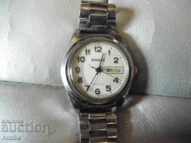 Ракета с цена € 16.36 | 32.00 лв. Ракета с цена € 16.36 | 32.00 лв.