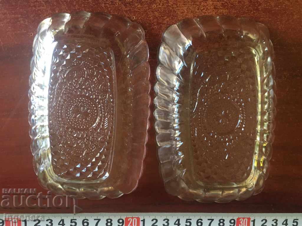Auction PLATE CUP BUILDING TRAY OF GLASS RELEF-2 NO Auction PLATE CUP BUILDING TRAY OF GLASS RELEF-2 NO