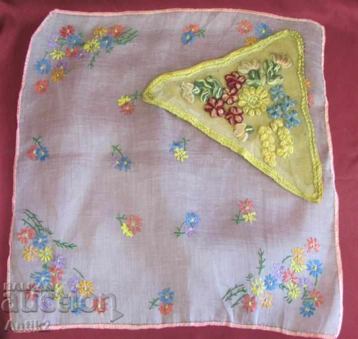 2 pieces Antique hand embroidered Carriages with price 90.00 BGN | € 46.02