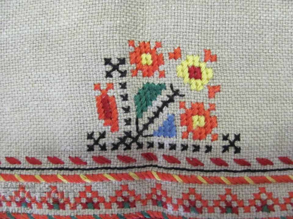 Auction  Old 2 Piece Carriages, Handmade Embroidered Tablecloths