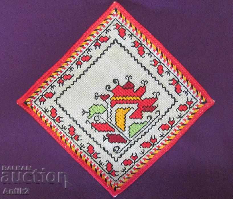 Old 2 Piece Carriages, Handmade Embroidered Tablecloths - 5 Old 2 Piece Carriages, Handmade Embroidered Tablecloths - 5