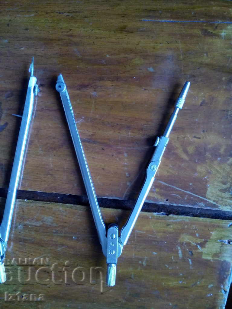 Old pearl, pergels with price 18.00 BGN | € 9.20 Old pearl, pergels with price 18.00 BGN | € 9.20