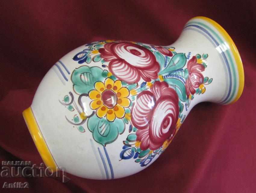 Auction Old Majolica Vase Czechoslovakia Auction Old Majolica Vase Czechoslovakia