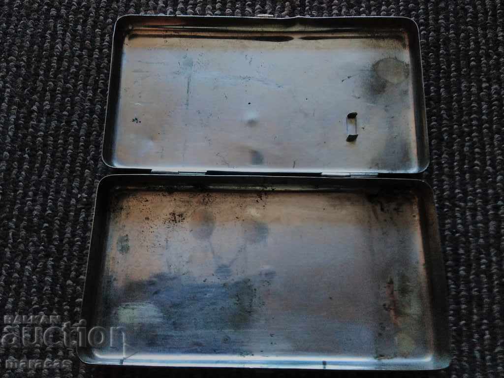 Метална медицинска кутия Метална медицинска кутия