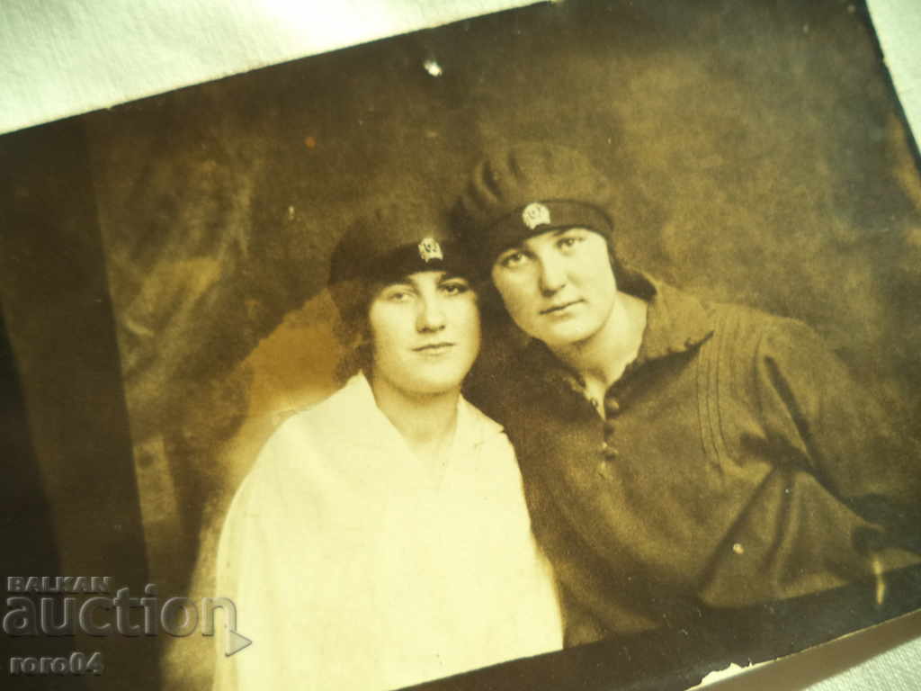 CATS - Caps with price 9.99 BGN | € 5.11 CATS - Caps with price 9.99 BGN | € 5.11