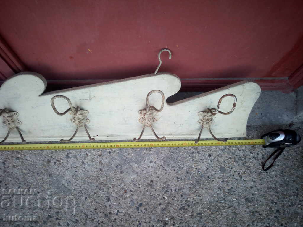 Delivery of Old big hanger Delivery of Old big hanger