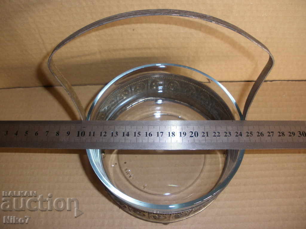 A beautiful old candy box. - 5