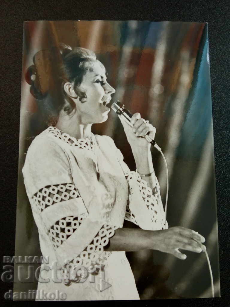 *$*Y*$* OLD PHOTO POSTCARD - LISE MARKE *$*Y*$* *$*Y*$* OLD PHOTO POSTCARD - LISE MARKE *$*Y*$*