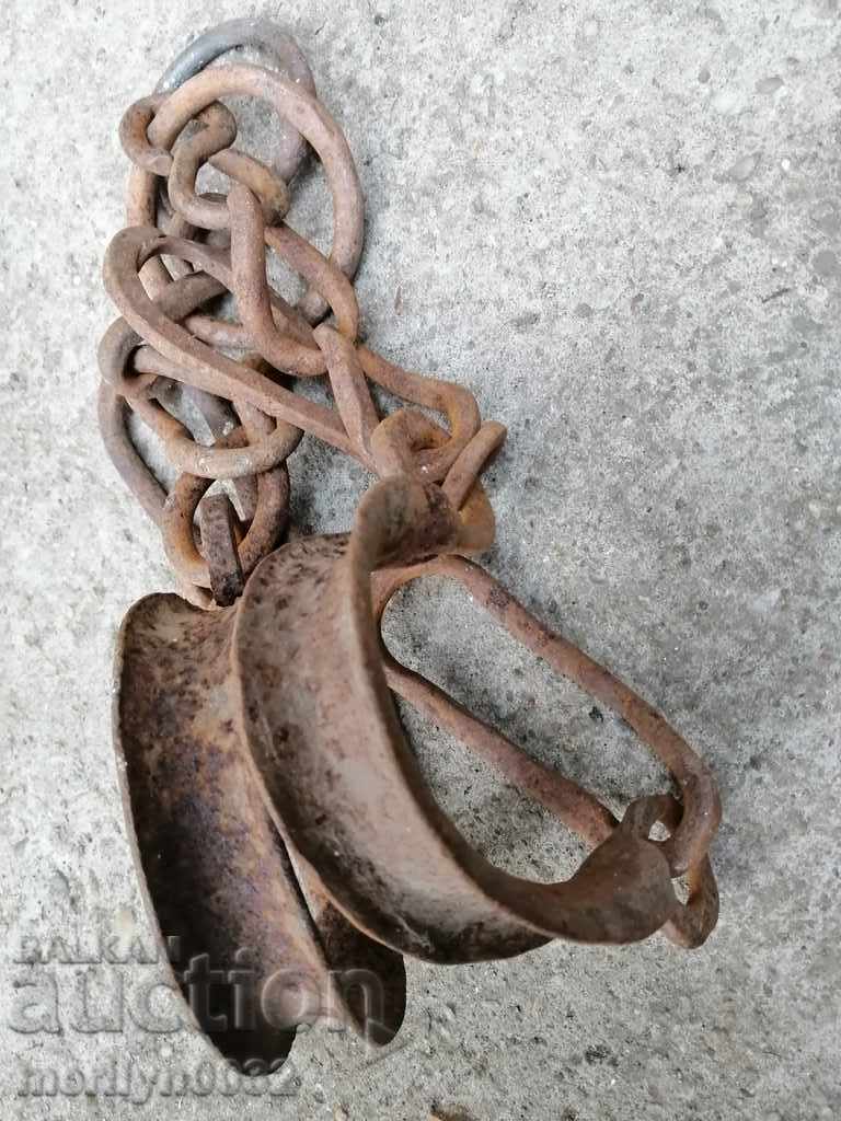 Delivery of Shackles, fetters, shackles, handcuffs, chain, wrought iron Delivery of Shackles, fetters, shackles, handcuffs, chain, wrought iron