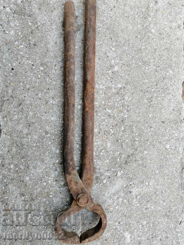 Old forging pliers, wrought iron, a keradene tool - 6 Old forging pliers, wrought iron, a keradene tool - 6