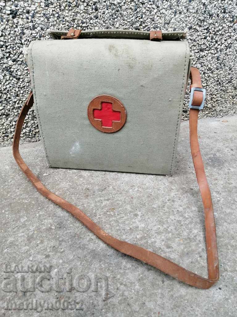 Стара медицинска чанта Втора световна война, Червен кръст