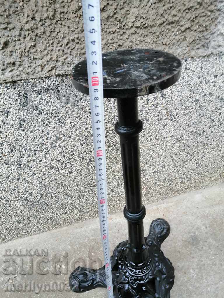 Table top embossed cast iron table from the 20th century - 6 Table top embossed cast iron table from the 20th century - 6