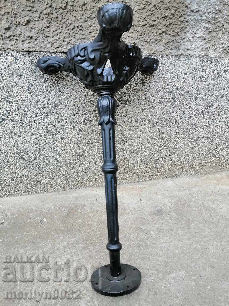 Table top embossed cast iron table from the 20th century - 7 Table top embossed cast iron table from the 20th century - 7