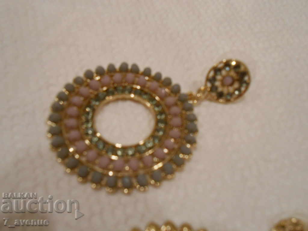 Livrarea Cercei lungi foarte frumoși, super efect Livrarea Cercei lungi foarte frumoși, super efect