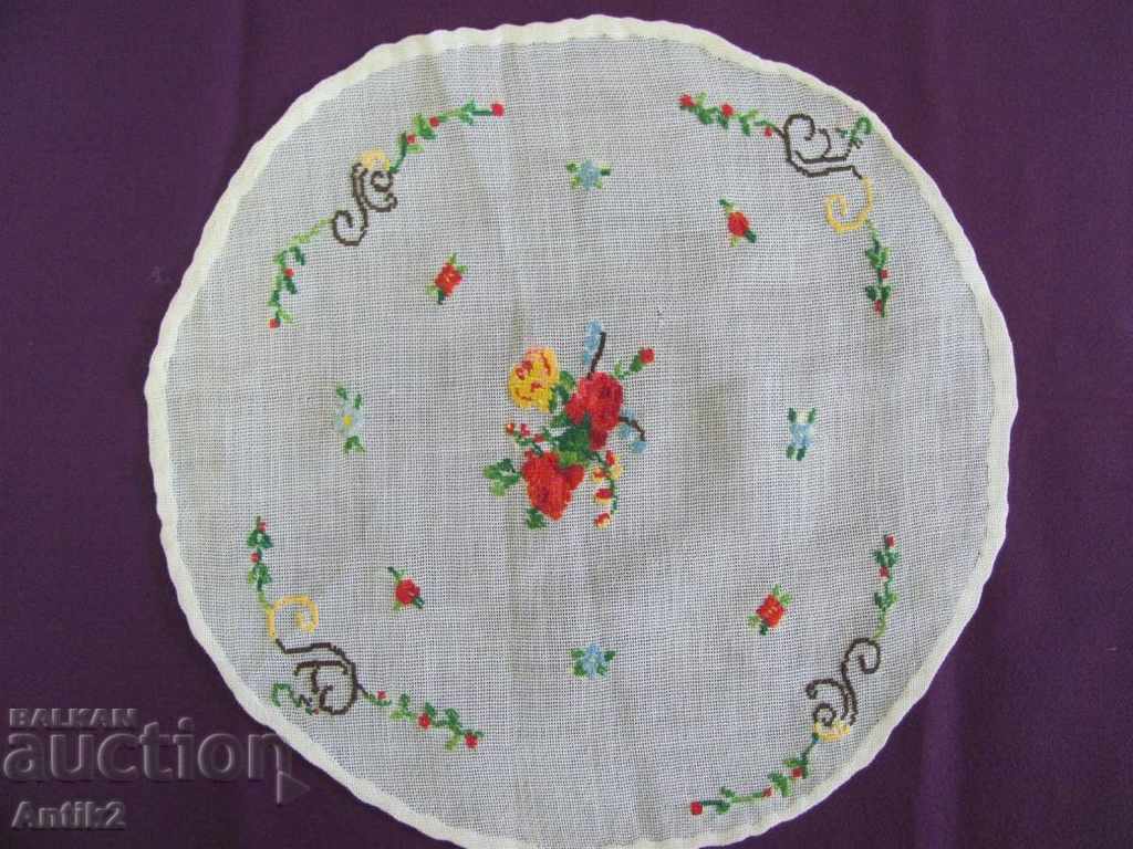 Old Hand Embroidery 2 Pieces Boxes Motives with price 60.00 BGN | € 30.68 Old Hand Embroidery 2 Pieces Boxes Motives with price 60.00 BGN | € 30.68