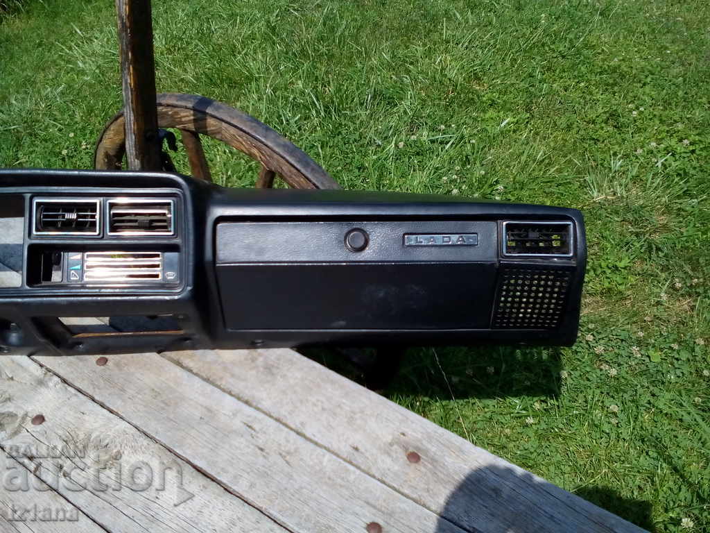 Auction Lada scoreboard, LADA 2107 Auction Lada scoreboard, LADA 2107