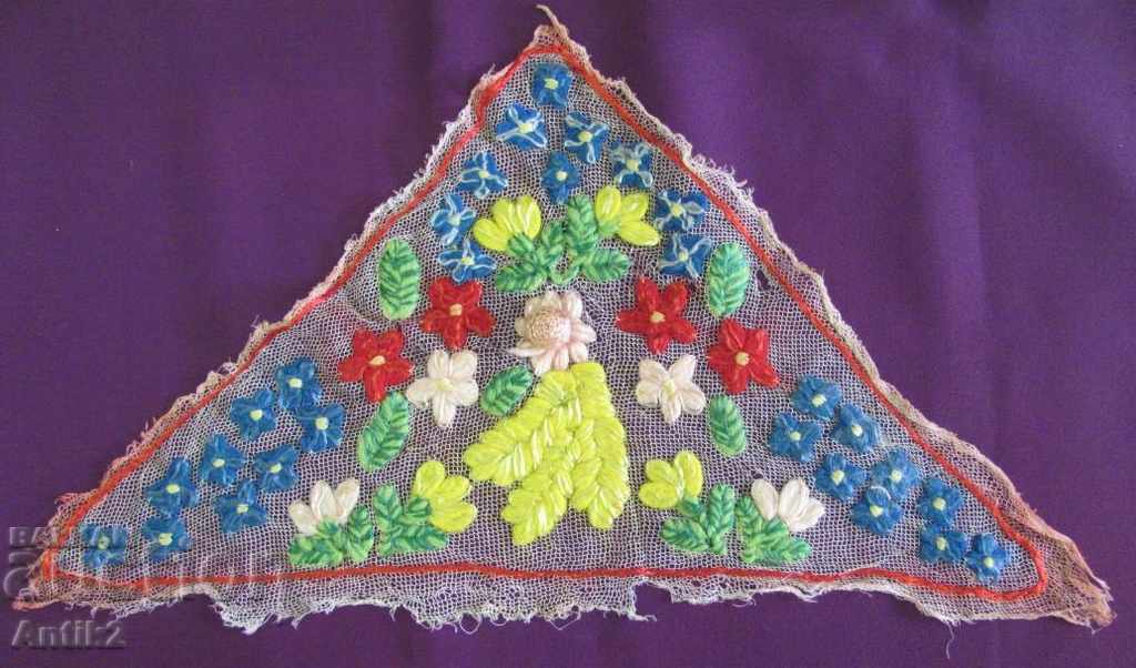 Auction 19th Century Hand Embroidery 2 Pieces Motives Auction 19th Century Hand Embroidery 2 Pieces Motives