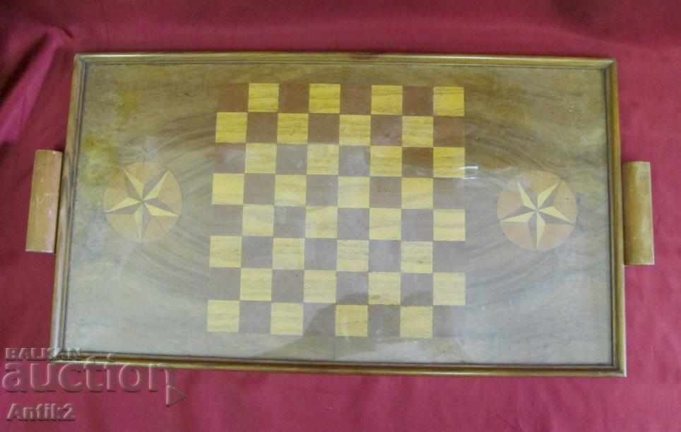 Baza de șah vechi din tavă din lemn