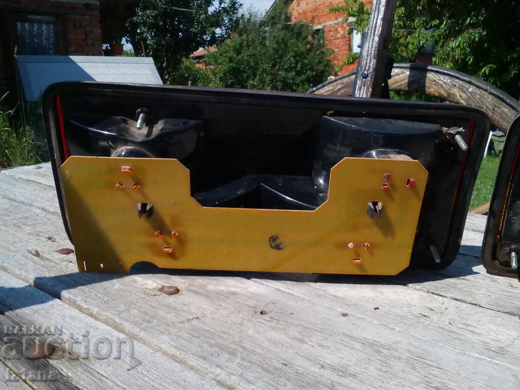 Πίσω Lada, LADA 2107 - 5 Πίσω Lada, LADA 2107 - 5