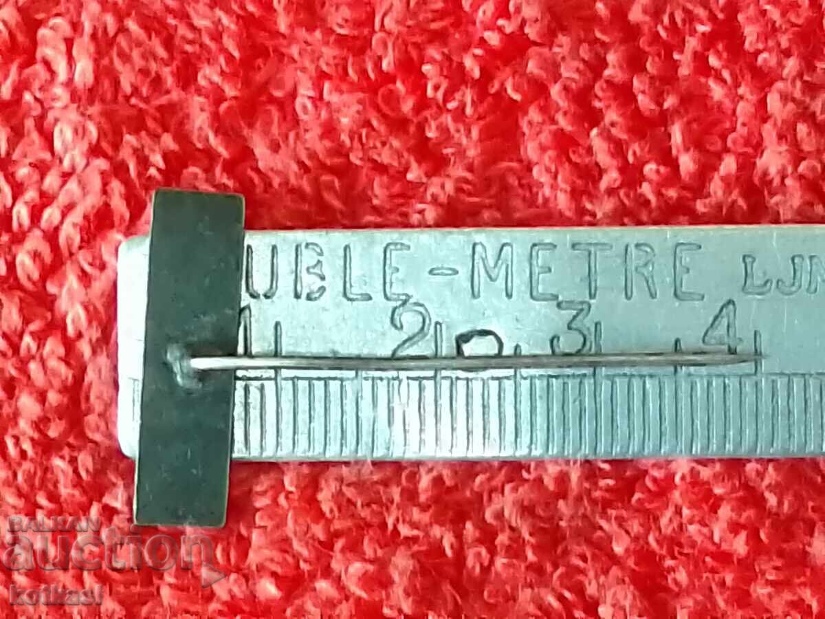 Delivery of Old GROMADA metal pin badge Delivery of Old GROMADA metal pin badge