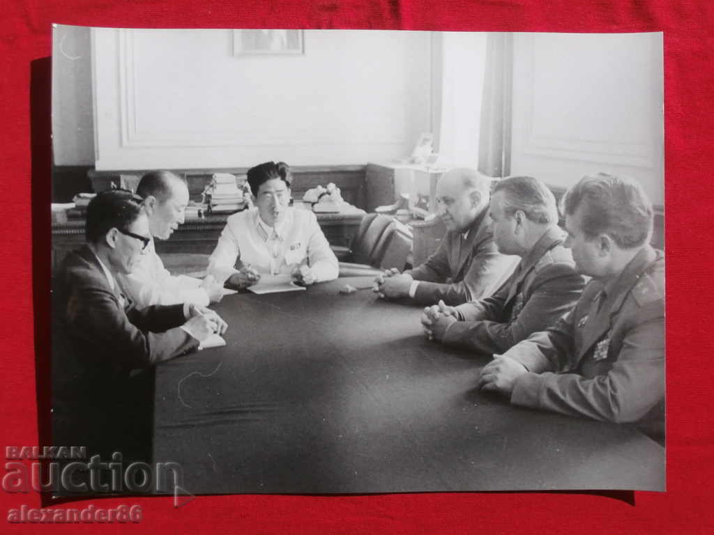 Παράδοση Τον Τόντορ Ζίβκοφ και τον βορειοκορεατικό στρατό Παράδοση Τον Τόντορ Ζίβκοφ και τον βορειοκορεατικό στρατό