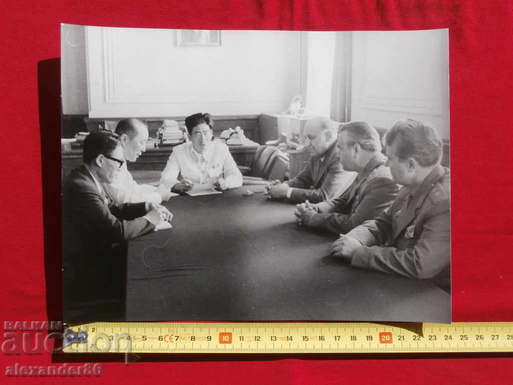 Τον Τόντορ Ζίβκοφ και τον βορειοκορεατικό στρατό - 5 Τον Τόντορ Ζίβκοφ και τον βορειοκορεατικό στρατό - 5