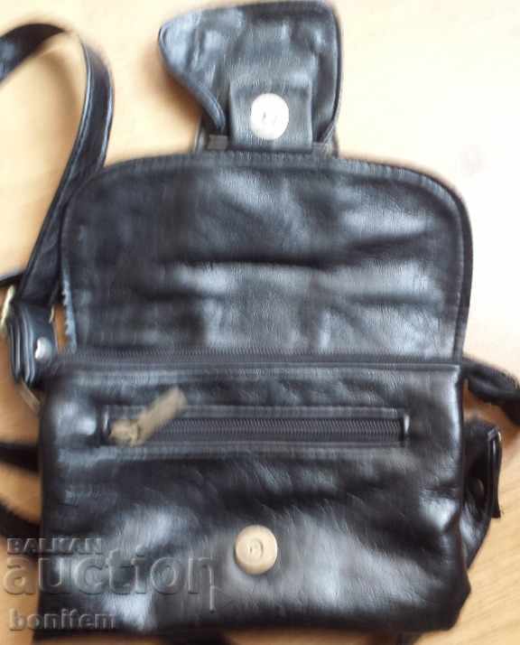 Auction Handbag type purse Auction Handbag type purse