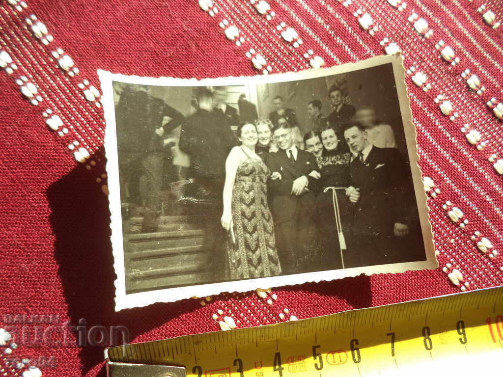 Delivery of OLD PHOTO Delivery of OLD PHOTO