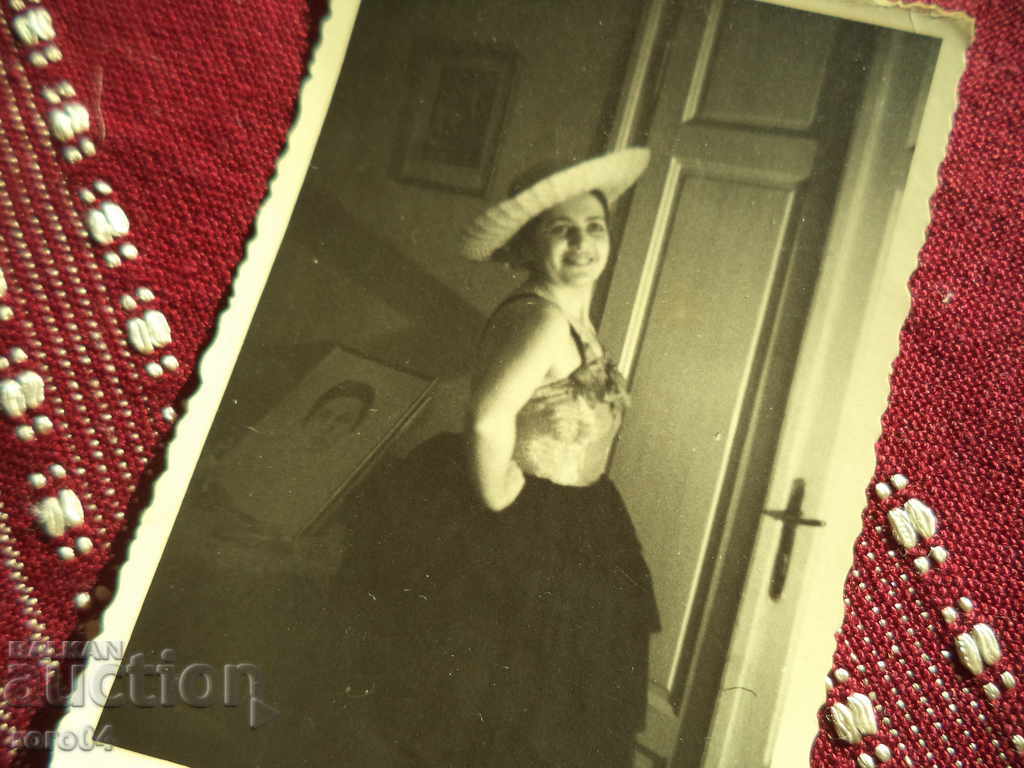 OLD PHOTO with price 5.55 BGN | € 2.84