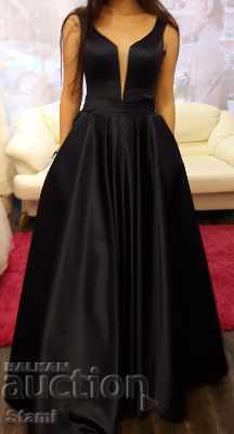 Beautiful elegant prom dress with price 290.00 BGN | € 148.27 Beautiful elegant prom dress with price 290.00 BGN | € 148.27