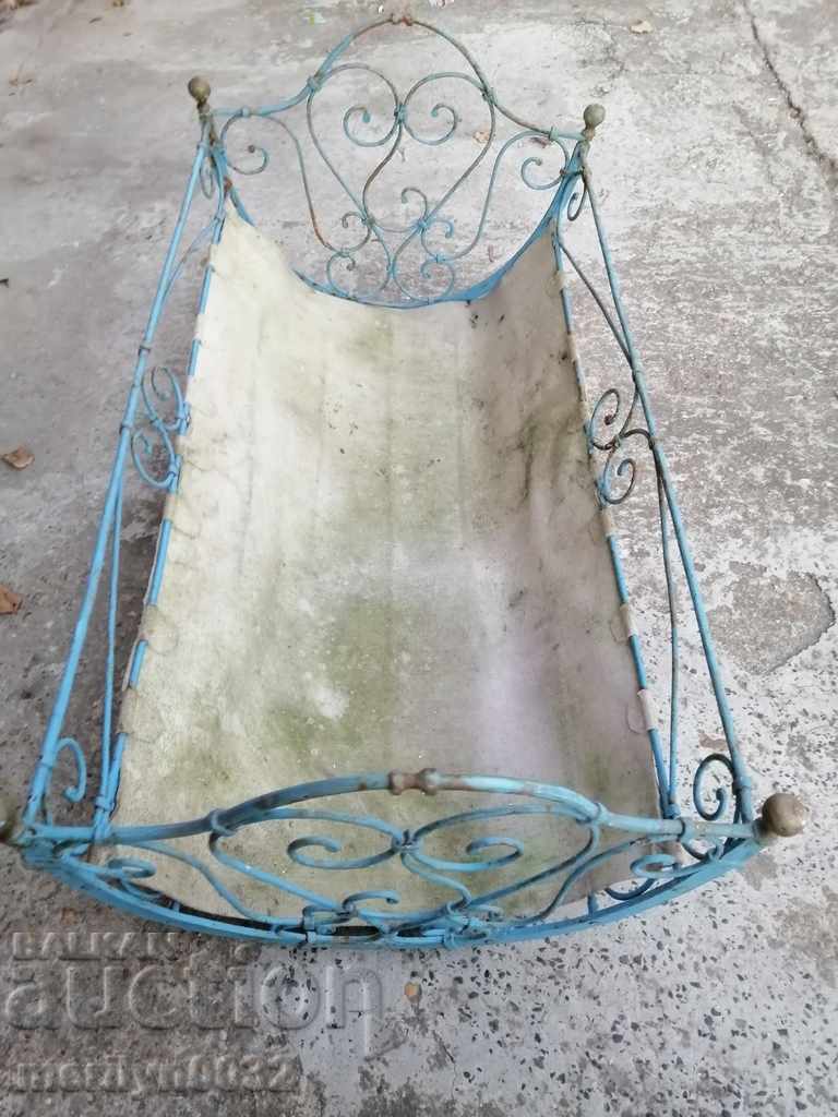 Δημοπρασία Χειροποίητη κούνια, αρχές 20ου αιώνα, σφυρήλατο σίδερο