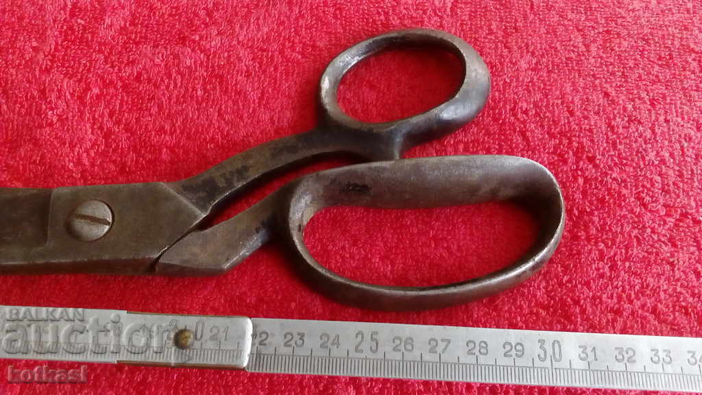 Auction Old large 31.50 cm 518 g scissor marks Auction Old large 31.50 cm 518 g scissor marks