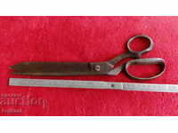 Old large 31.50 cm 518 g scissor marks