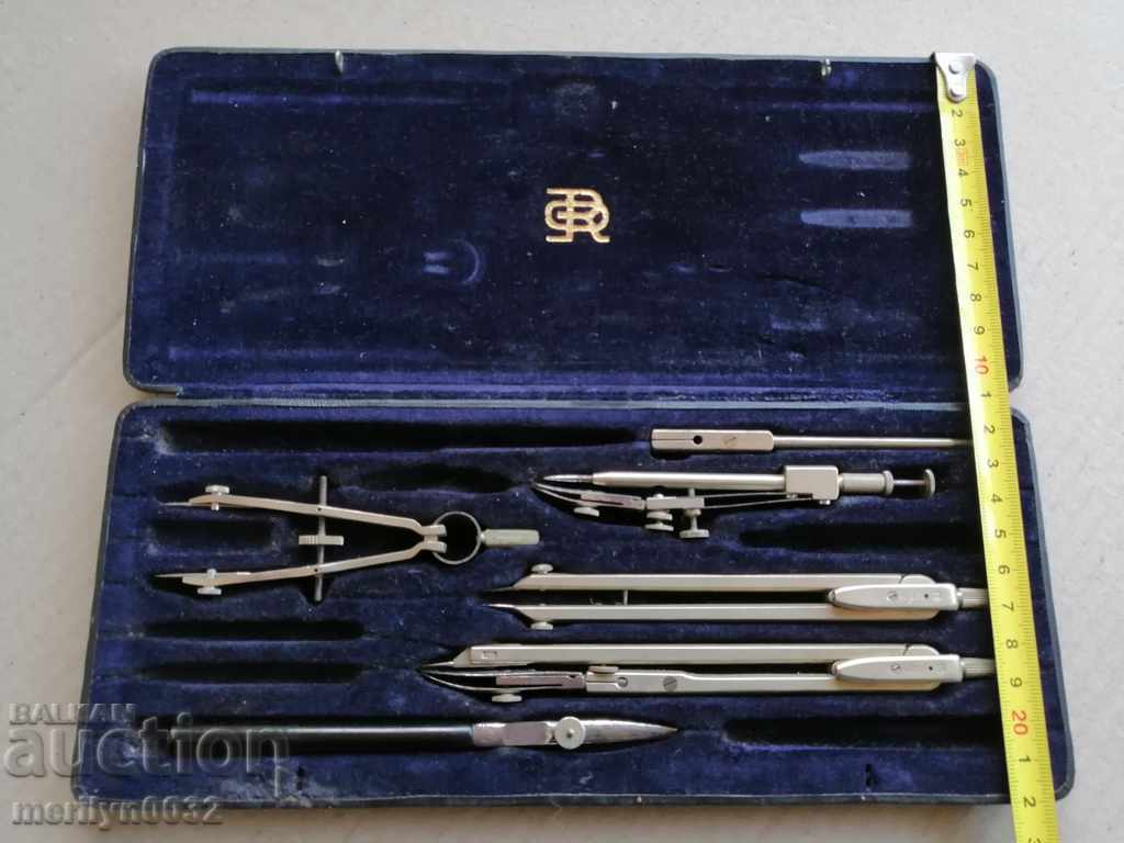 Licitație Set compasuri pentru desen Richter Richter&Co compas