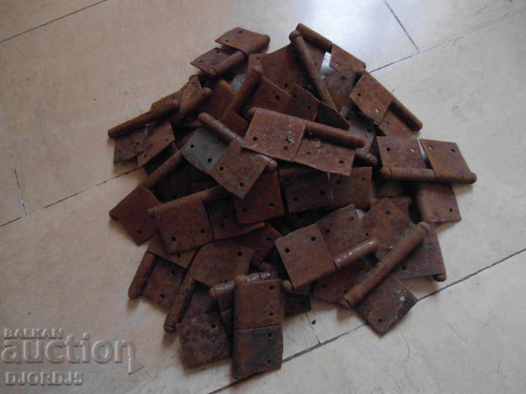 Lot of old hinges, 40 pieces with price 8.00 BGN | € 4.09 Lot of old hinges, 40 pieces with price 8.00 BGN | € 4.09