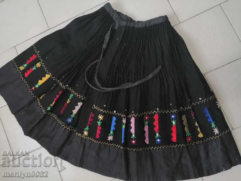 Old squealing costume with bruchnik embroidery with price 189.00 BGN | € 96.63 Old squealing costume with bruchnik embroidery with price 189.00 BGN | € 96.63