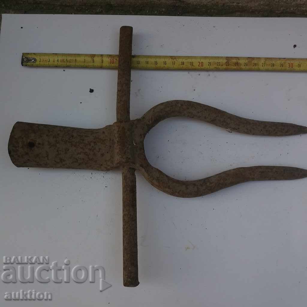 OLD MASSIVE FORGED VILLAS FOR BEVERAGE - 5