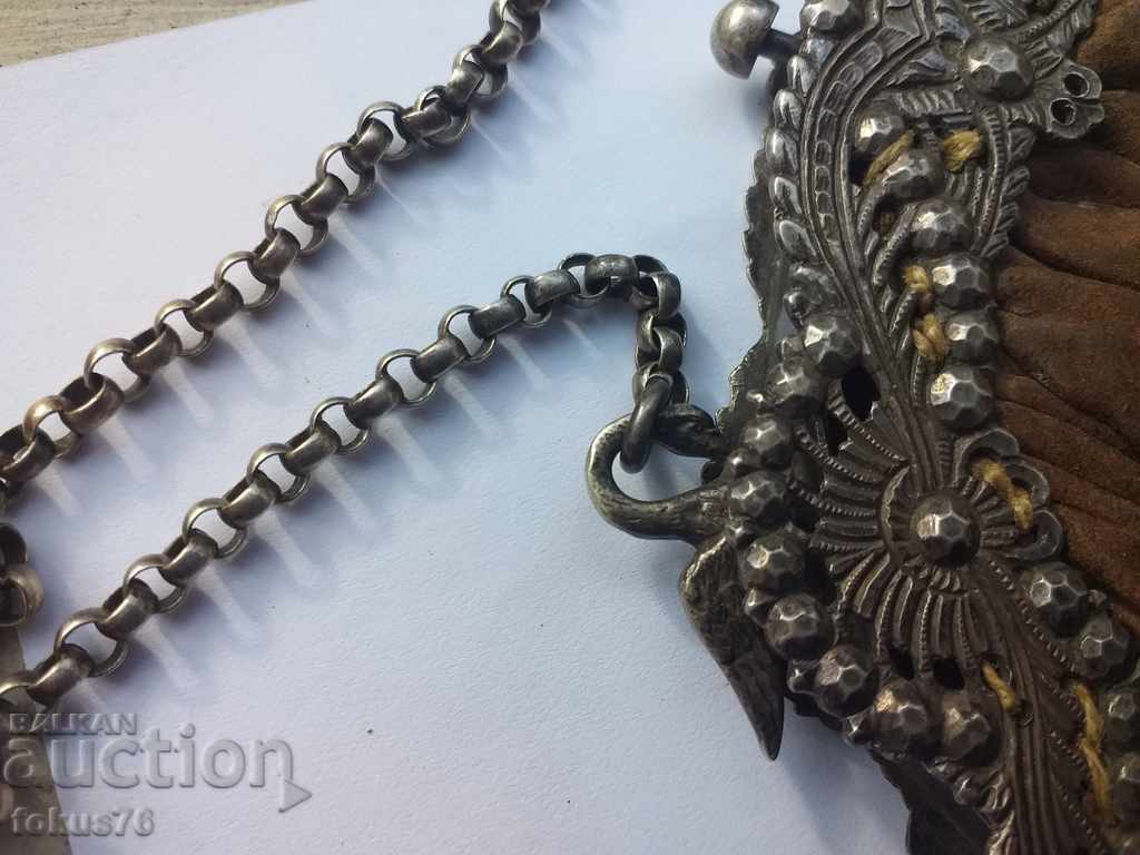 Licitație GEANTĂ DE ARGINT RENASCENTISTĂ CU COCOON PENTRU COSTUM Licitație GEANTĂ DE ARGINT RENASCENTISTĂ CU COCOON PENTRU COSTUM
