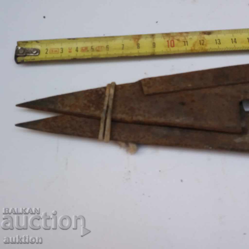 FORGED SHEEP CUTTING SCISSOR with price 3.49 BGN | € 1.78