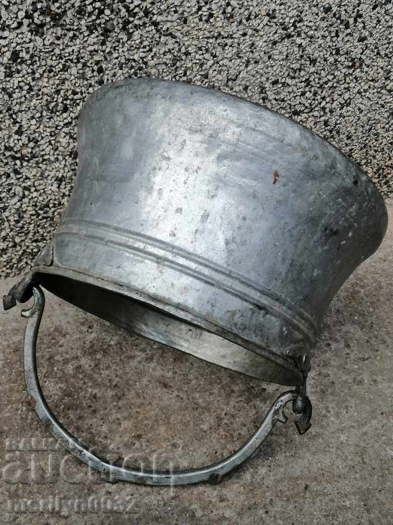 Tinned boiler, copper, water heater, copper copper vessel with price 99.00 BGN | € 50.62 Tinned boiler, copper, water heater, copper copper vessel with price 99.00 BGN | € 50.62