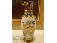Vase - Chinese painted porcelain, decoration marked, 24 cm