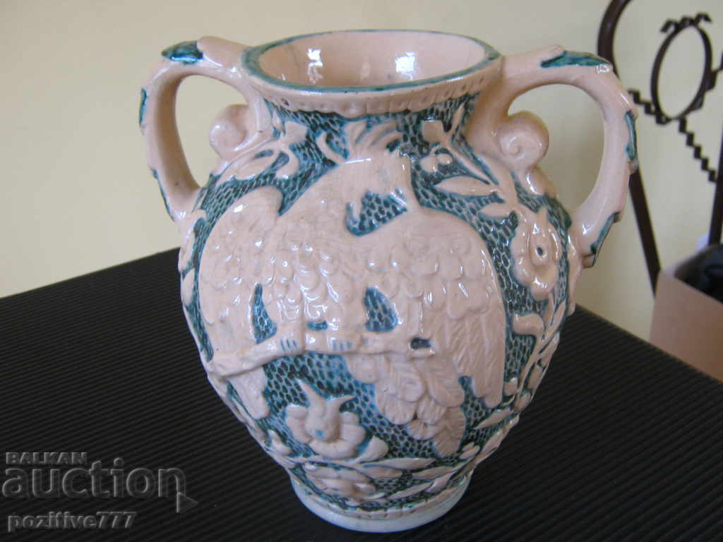 Delivery of Antique ceramic vase original handmade Delivery of Antique ceramic vase original handmade