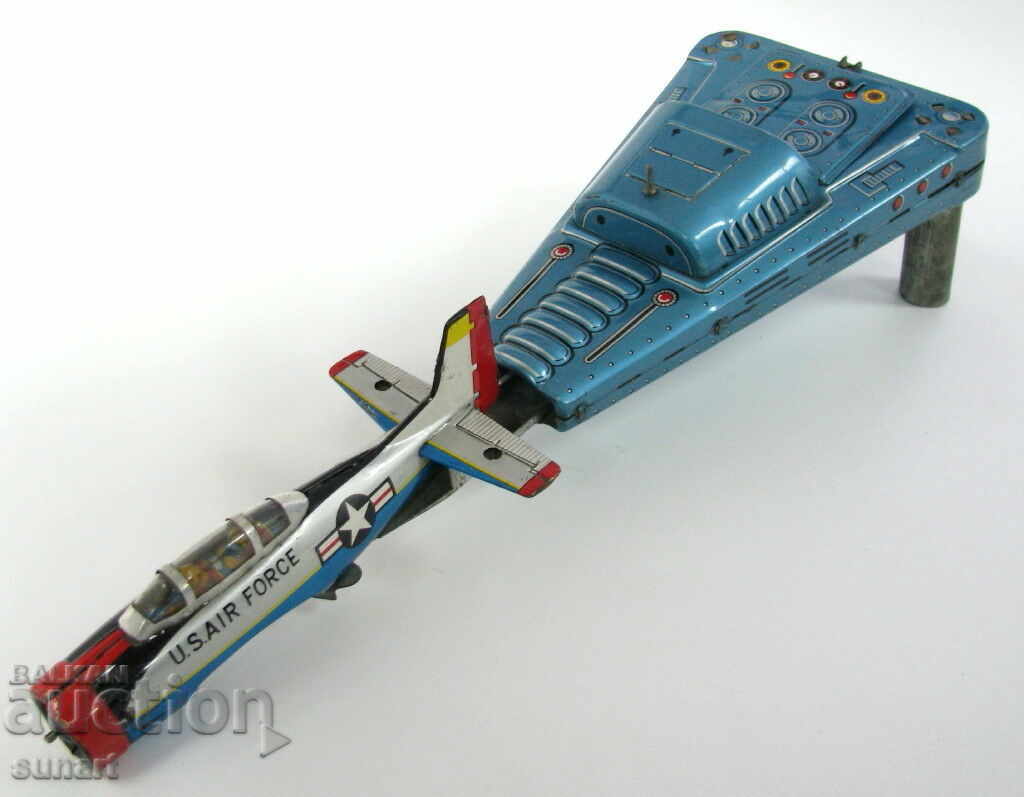 US AIR FORCE AIRPORT BANDAY TOY BANDAI 1950 41 CM with price 350.00 BGN | € 178.95 US AIR FORCE AIRPORT BANDAY TOY BANDAI 1950 41 CM with price 350.00 BGN | € 178.95