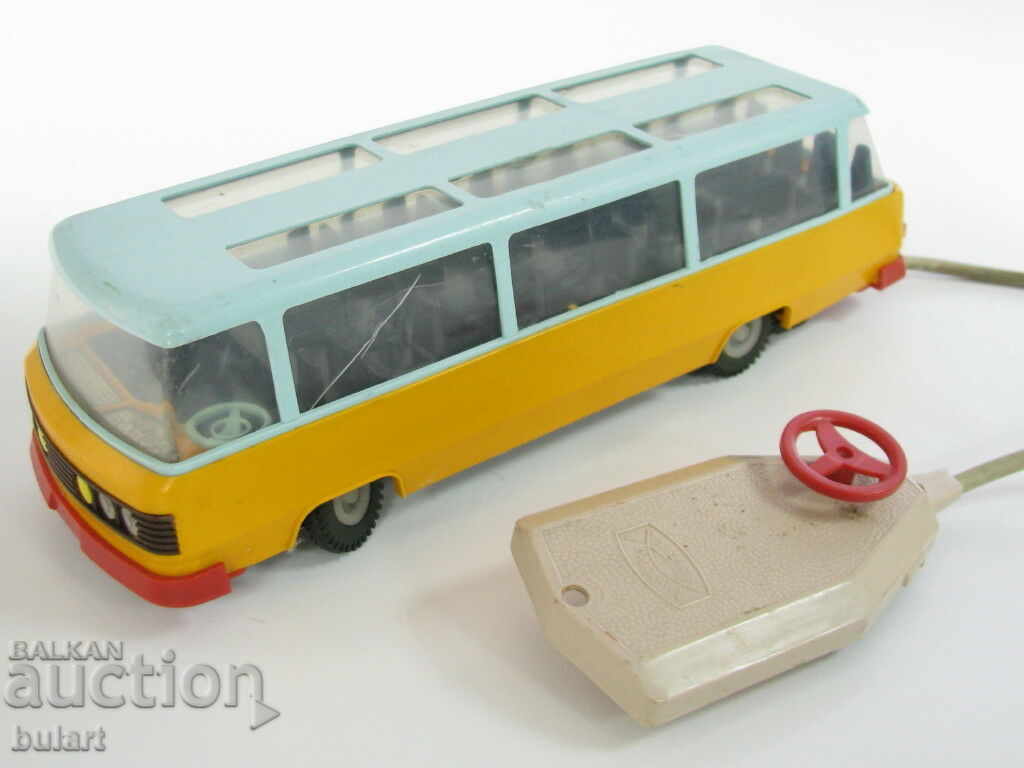 PLASTIC TOY BUS BUS TO PLAY BATTERY