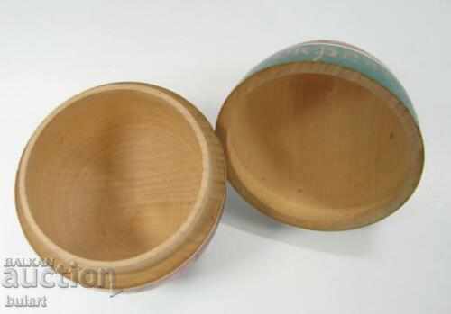 Auction OLD WOODEN BOX HANDBOOK EGG FROM WOOD Auction OLD WOODEN BOX HANDBOOK EGG FROM WOOD