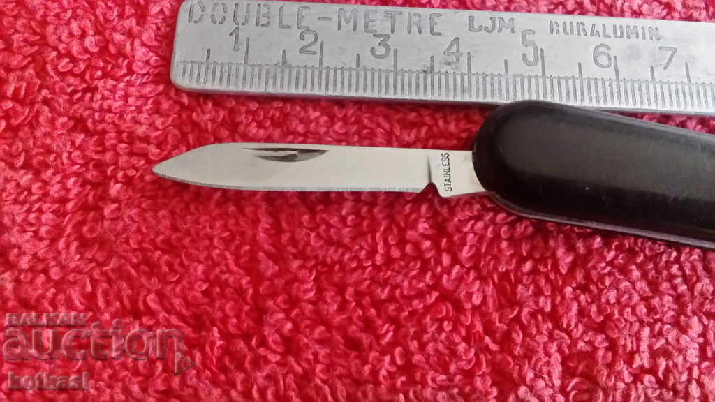 Mini pocket knife with price 12.50 BGN | € 6.39 Mini pocket knife with price 12.50 BGN | € 6.39
