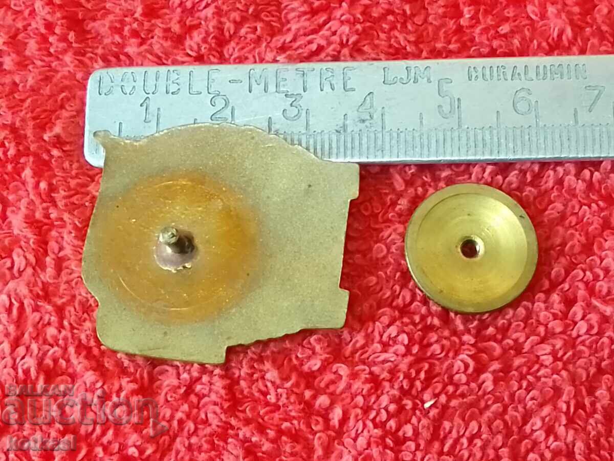 Old Social Badge Badge HONORS MIA enamel on screw with price 35.50 BGN | € 18.15 Old Social Badge Badge HONORS MIA enamel on screw with price 35.50 BGN | € 18.15